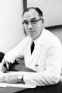 Dr. Frank E. Stinchfield, former chair of Columbia Orthopedics, 1956-1976